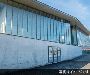 西新井シティホールの地図・バス・駐車場情報画像